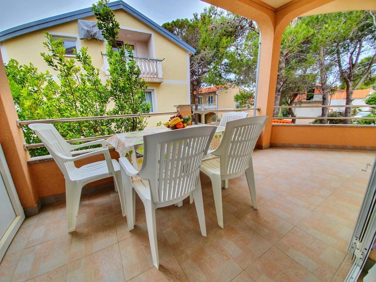 Apartmani Steli 维尔 外观 照片